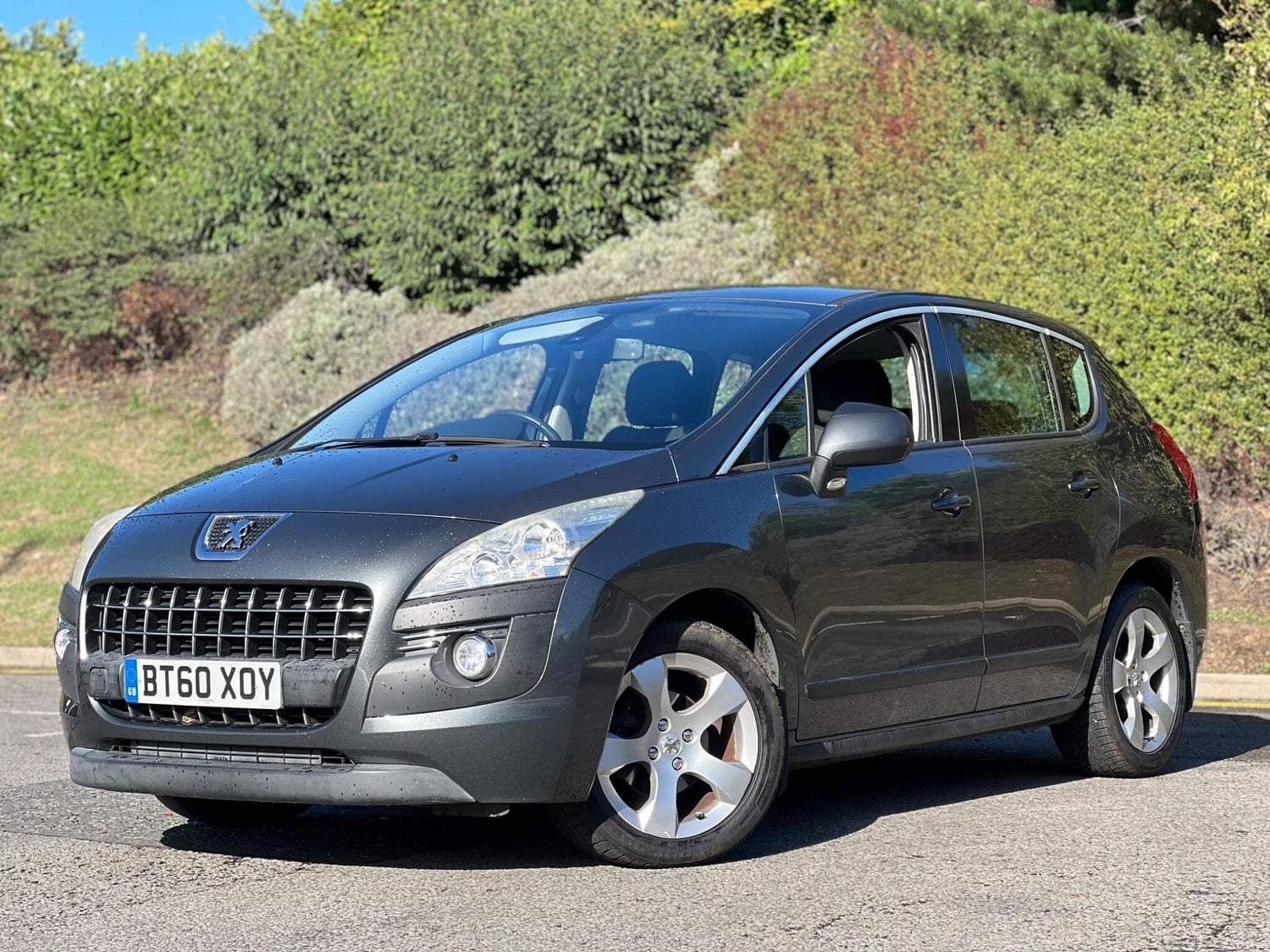 [ berth ]Peugeot 3008
