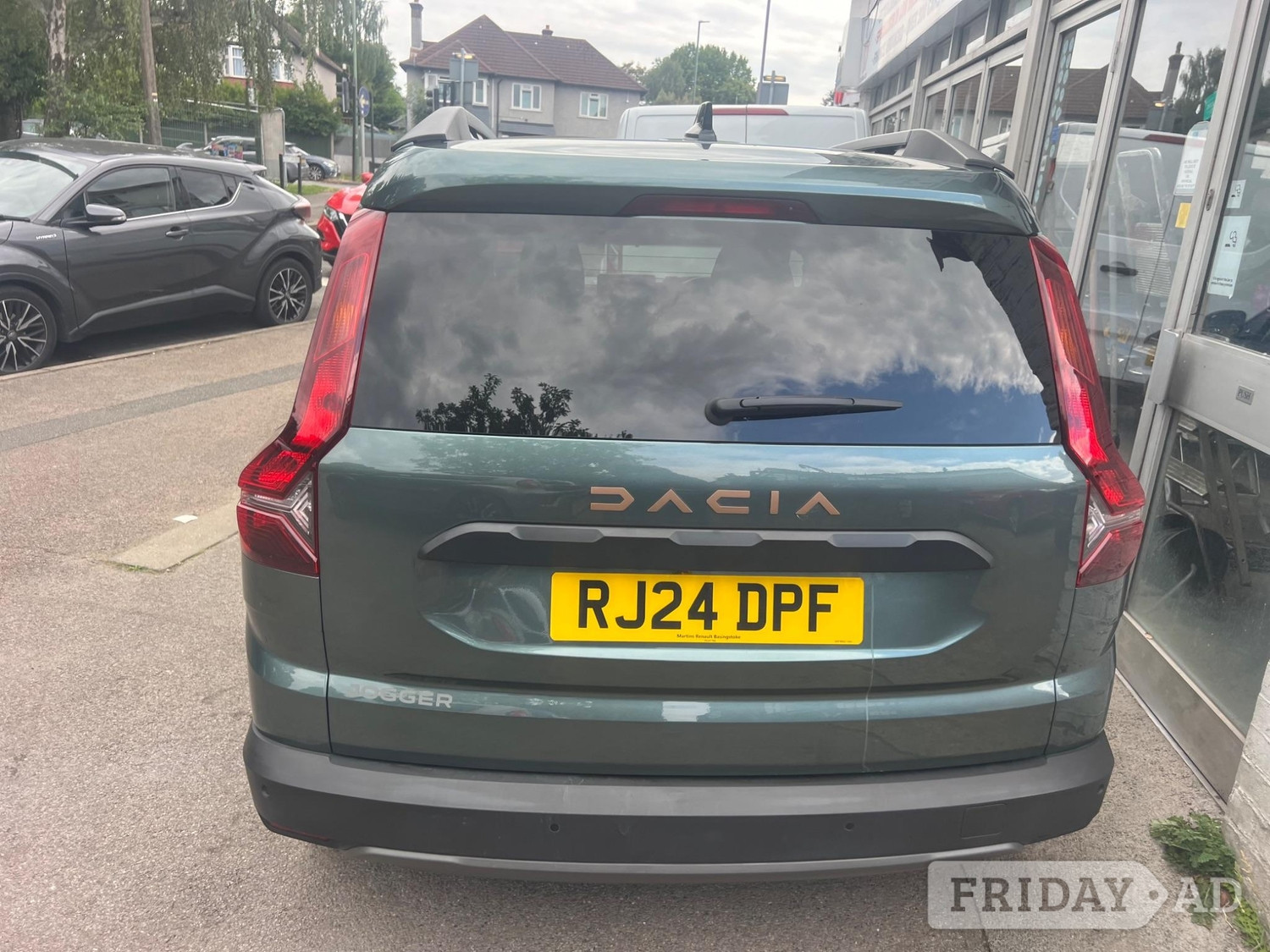 [ berth ]Dacia Jogger