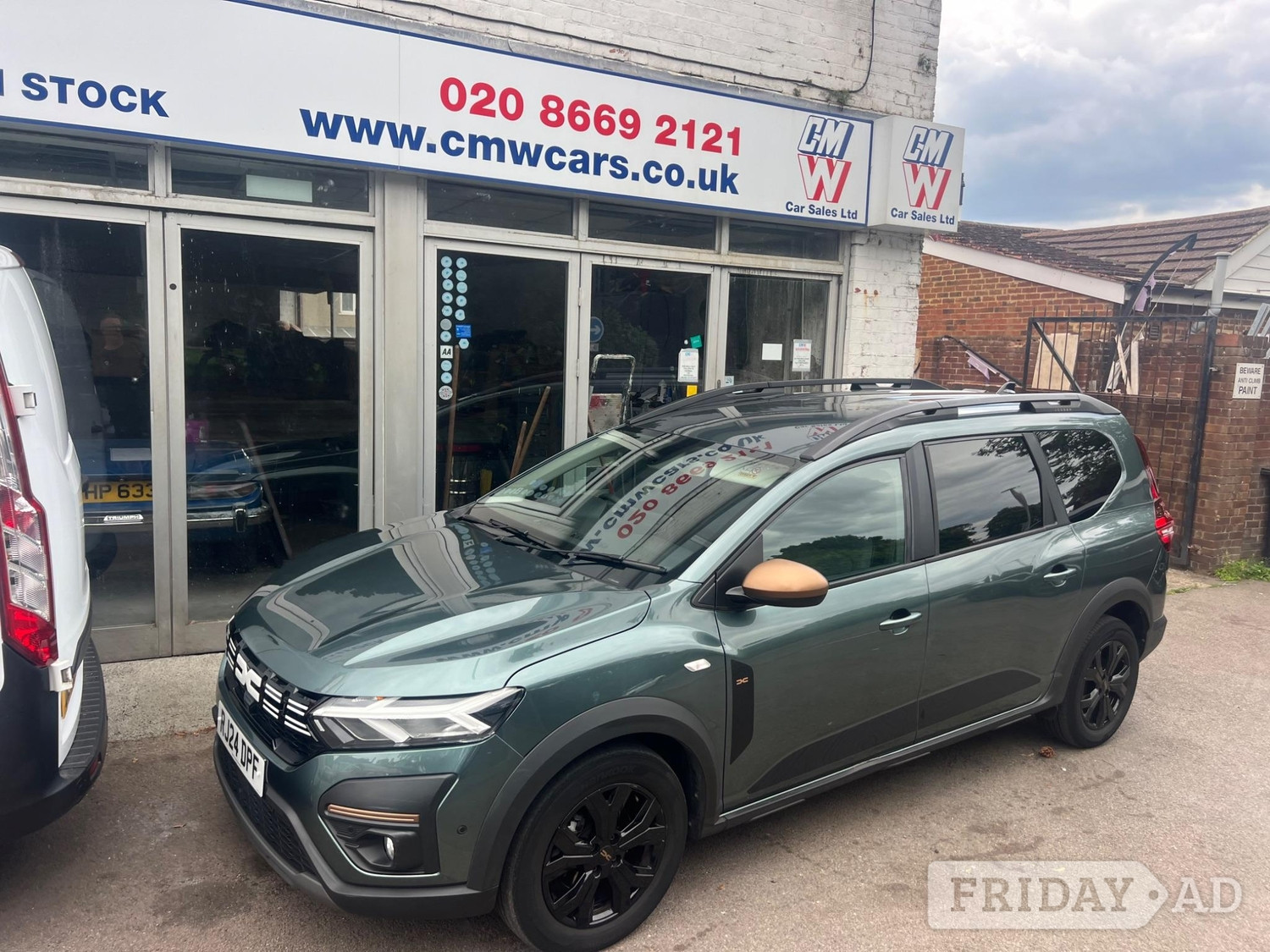Dacia Jogger 2024 in Sutton