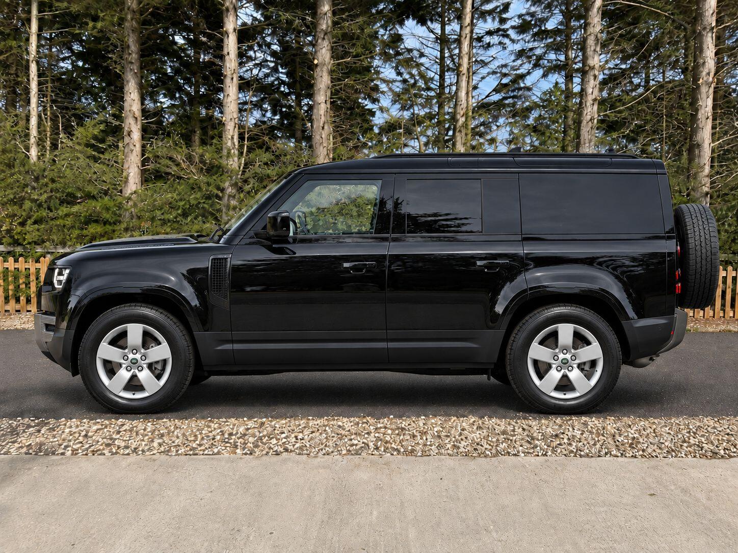 Land Rover Defender 110 2026 - Vans & Commercial Vehicles