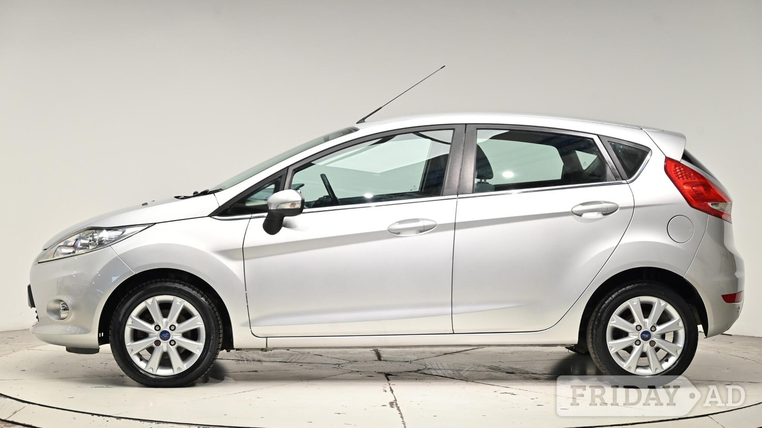 [ berth ]Ford Fiesta