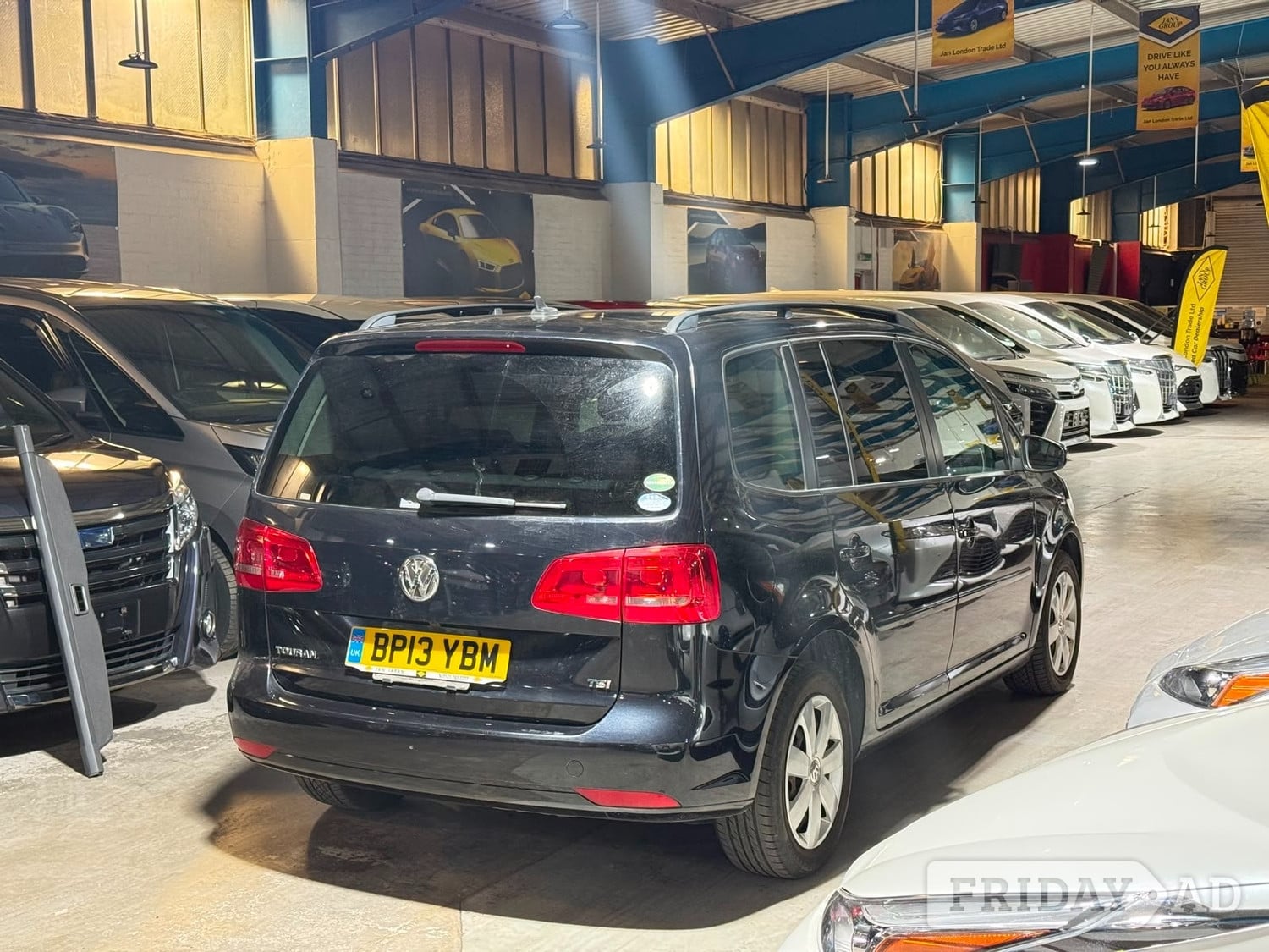 [ berth ]Volkswagen Touran