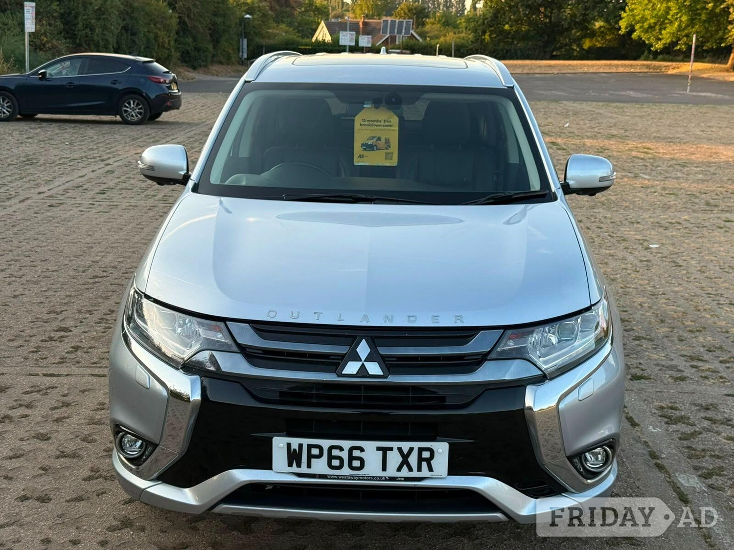 Mitsubishi Outlander 2016 - Cars in Swanley