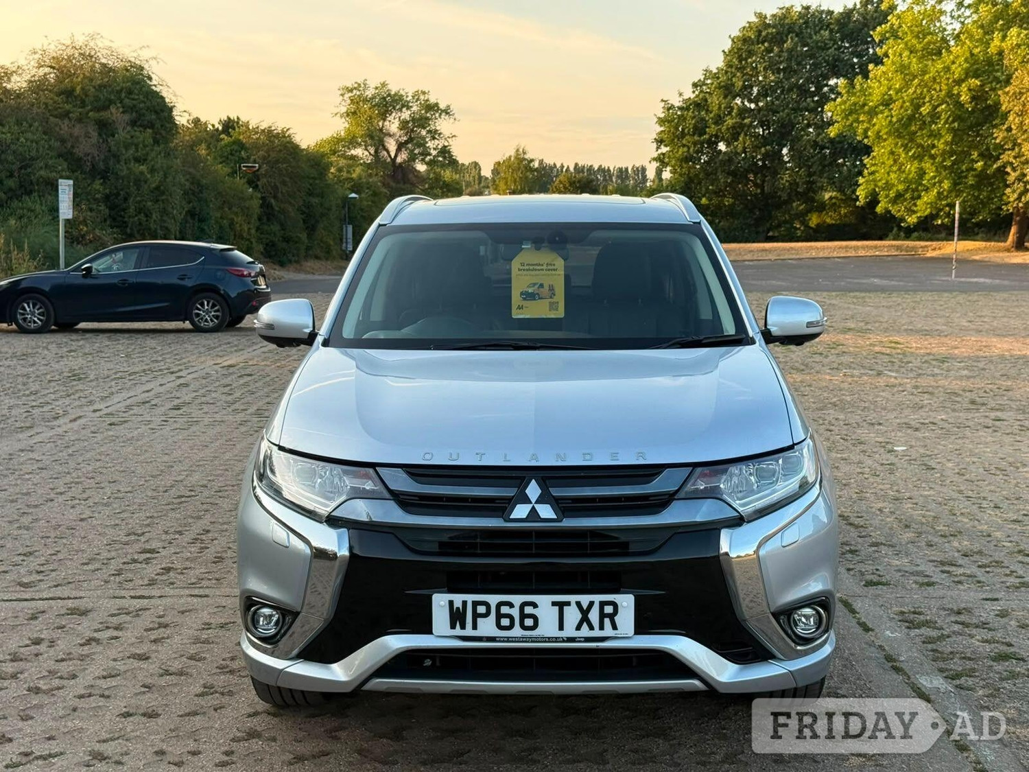 Mitsubishi Outlander 2016 - Cars