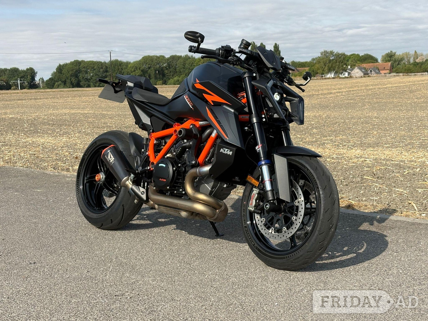 KTM 1390 Super Duke R Wantage