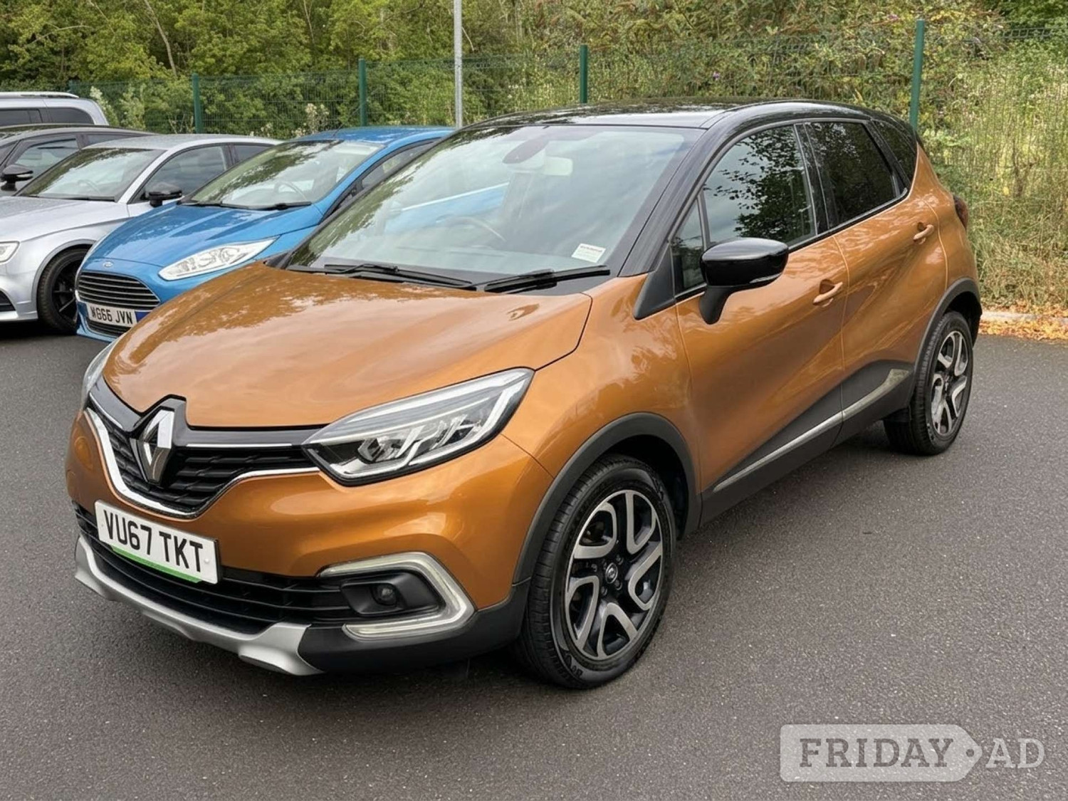 [ berth ]Renault Captur