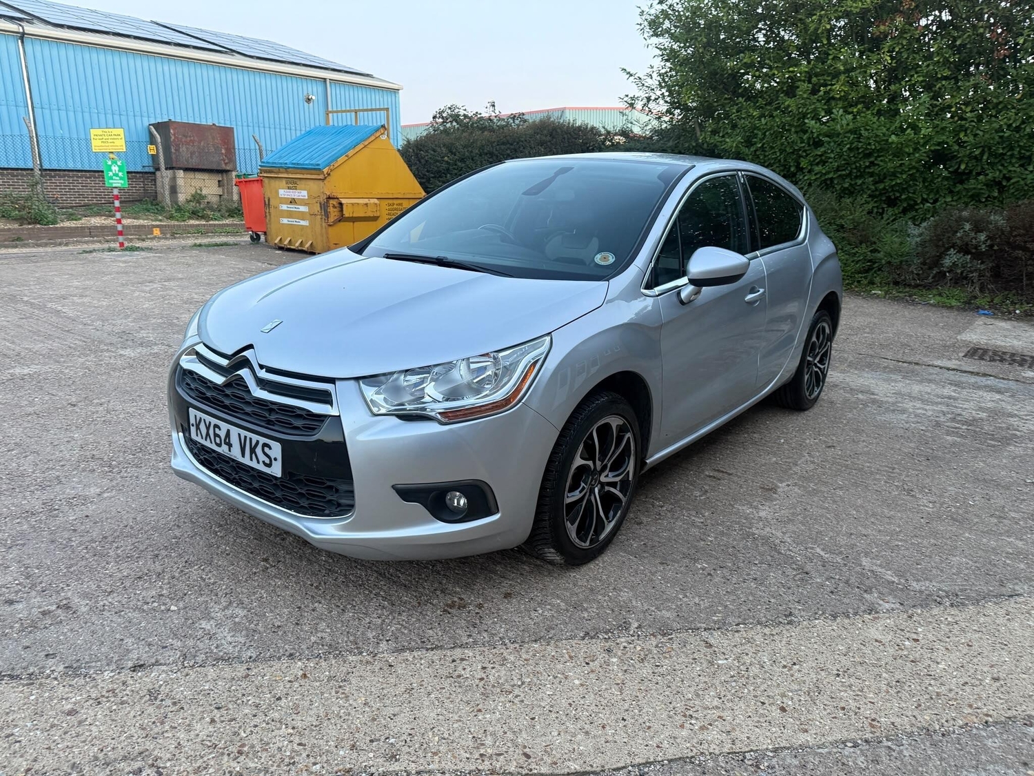 [ berth ]Citroen DS4