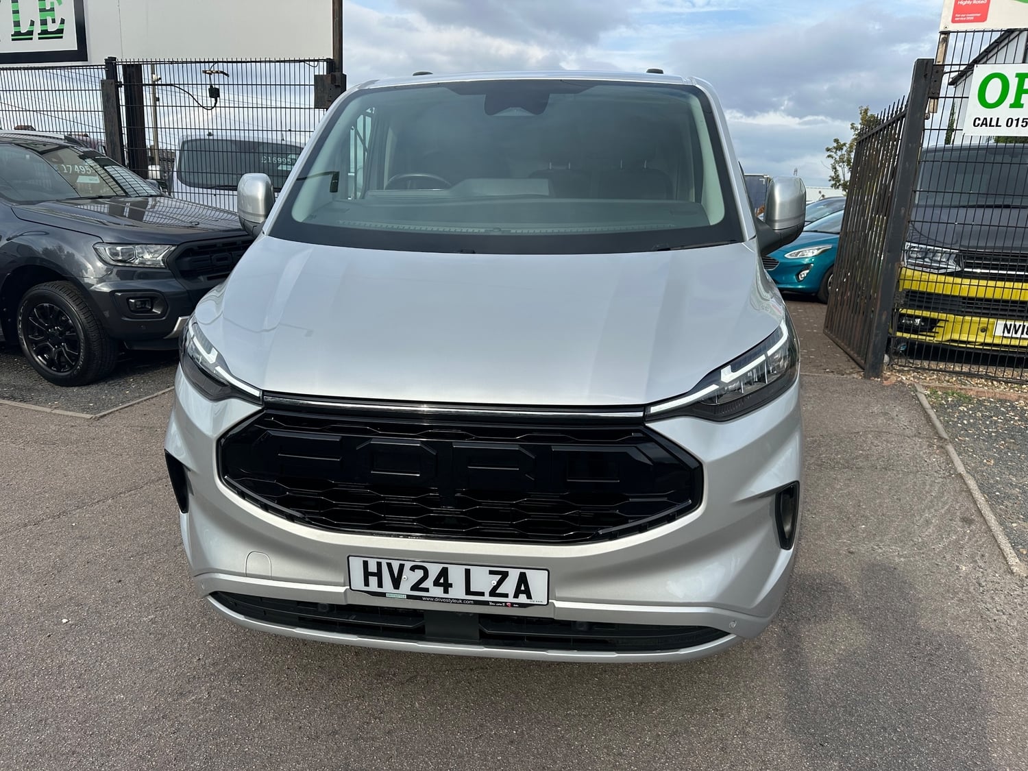 Ford Transit Custom 2024 - Vans & Commercial Vehicles in Dunstable