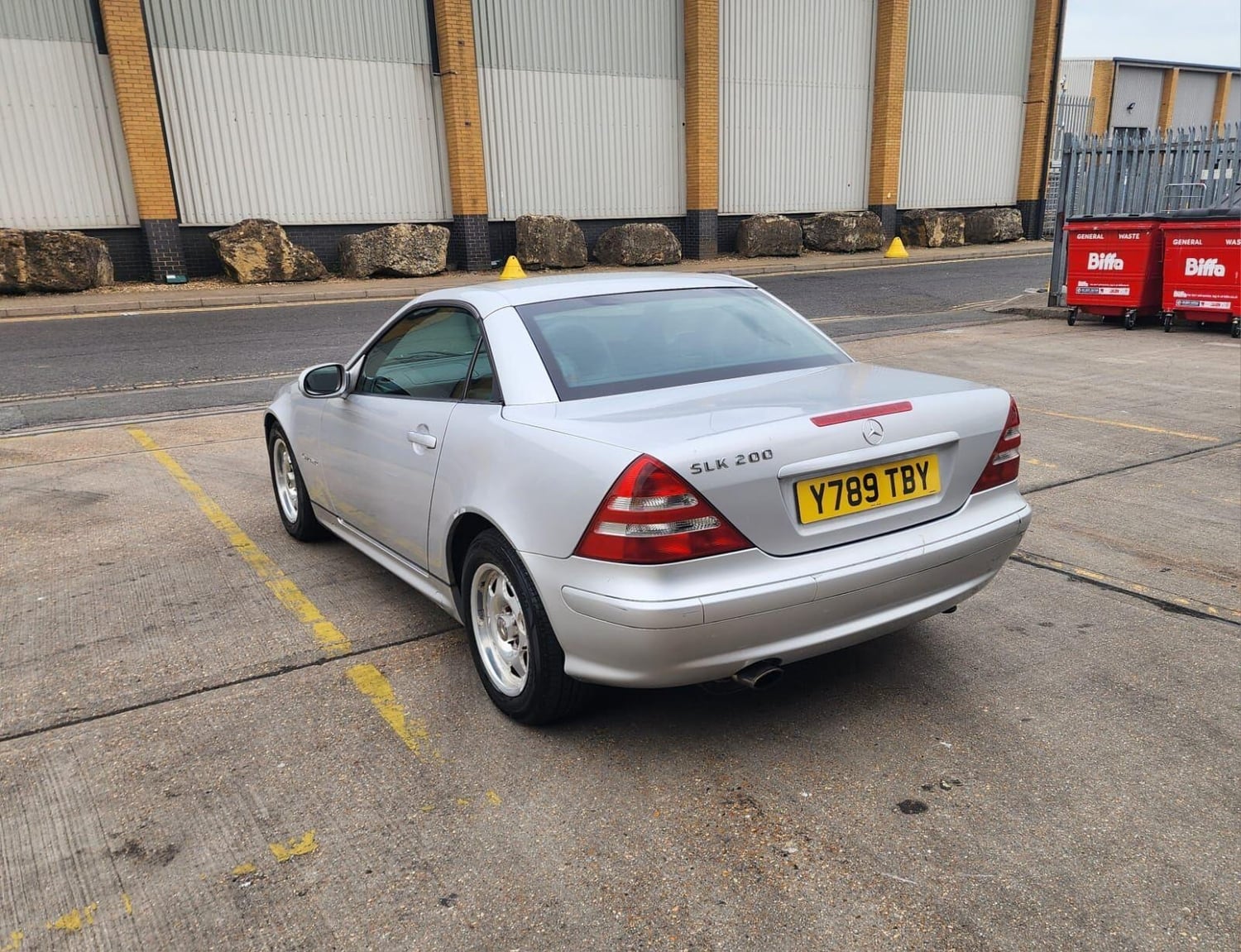 Mercedes-Benz SLK 2001 - Cars in Wembley