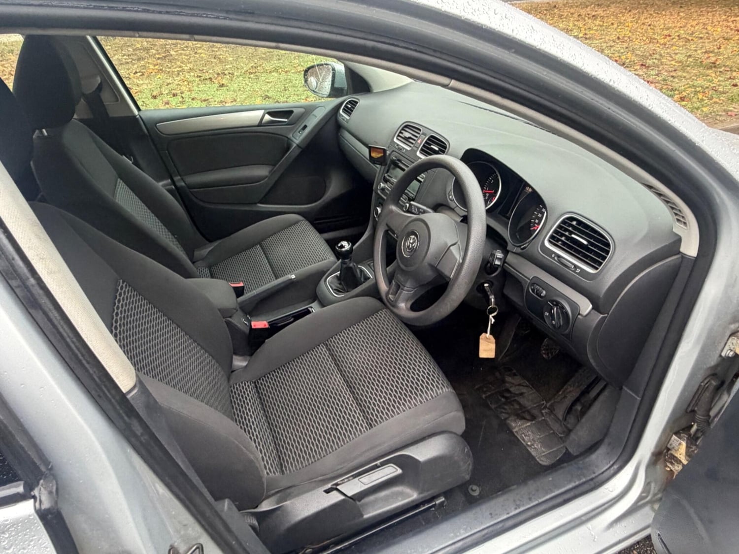 Volkswagen Golf 2011 - Cars in Uxbridge