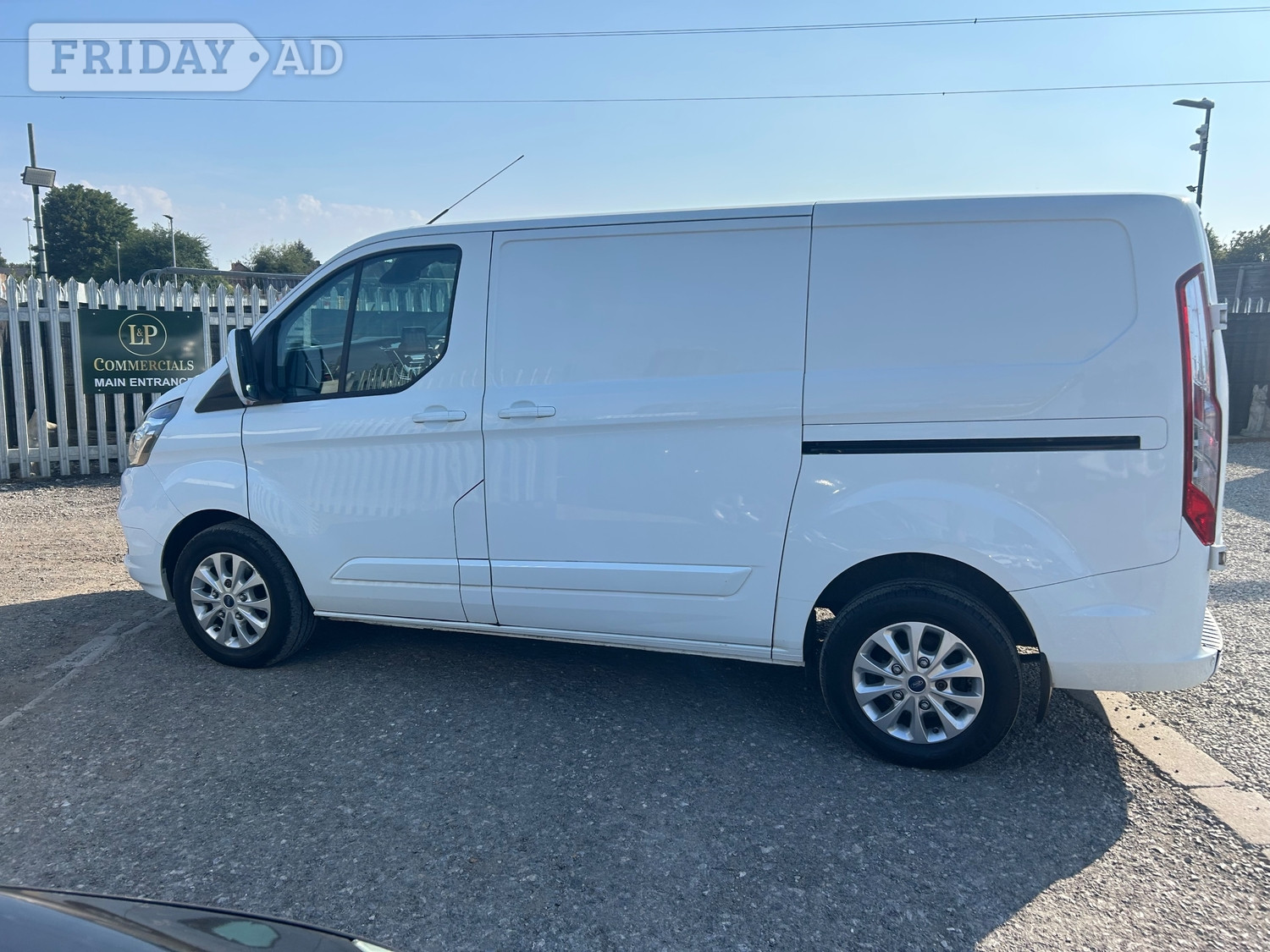 Ford Transit Custom 2020 - Vans & Commercial Vehicles in Rochester