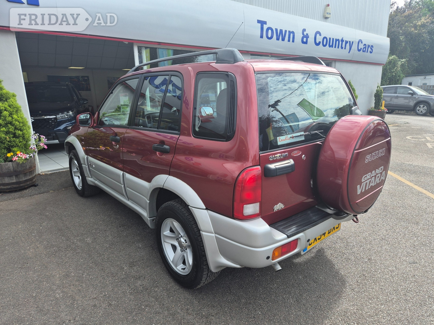 Suzuki Grand Vitara 2004 - Cars in Aldershot