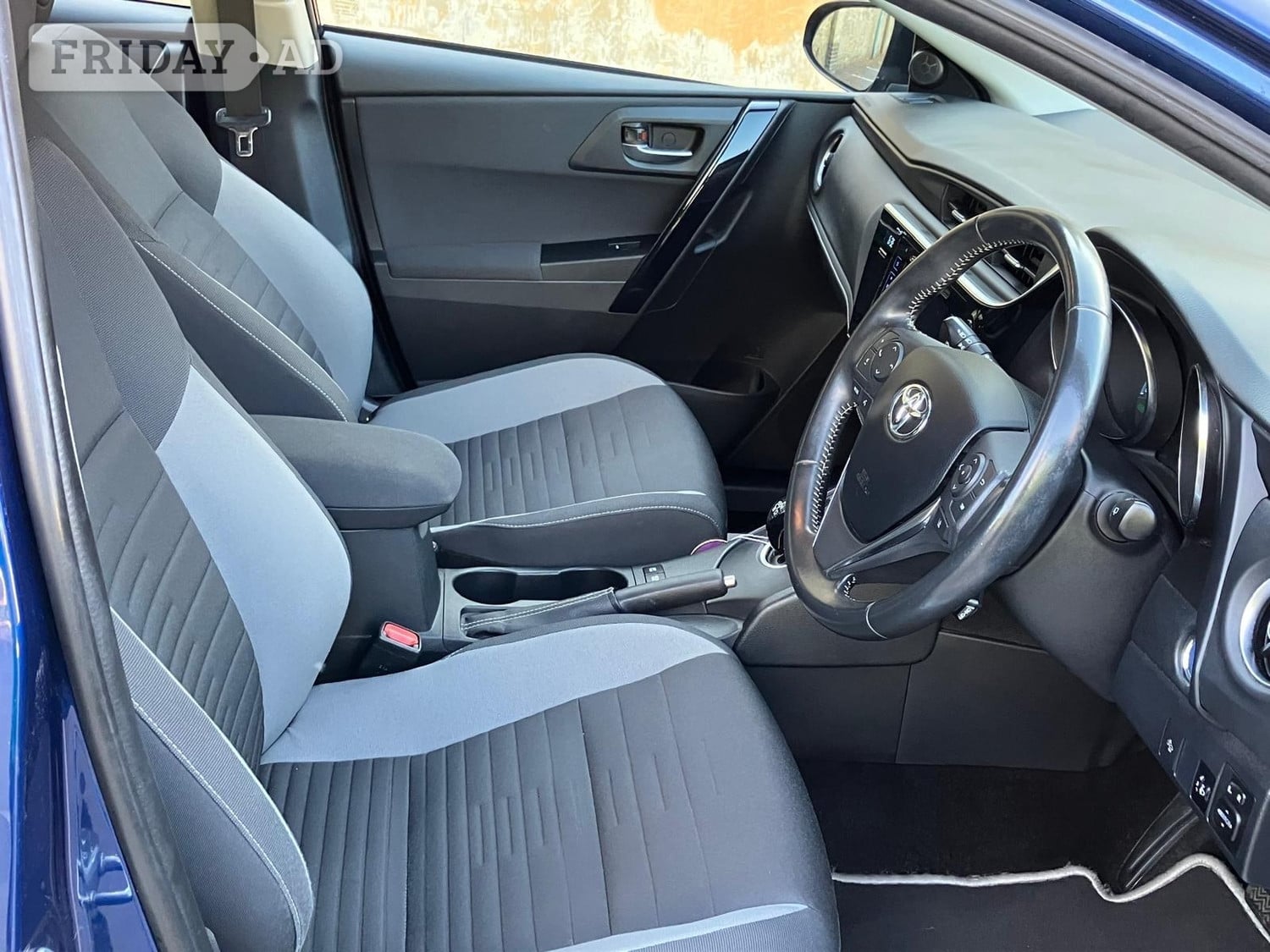[ berth ]Toyota Auris