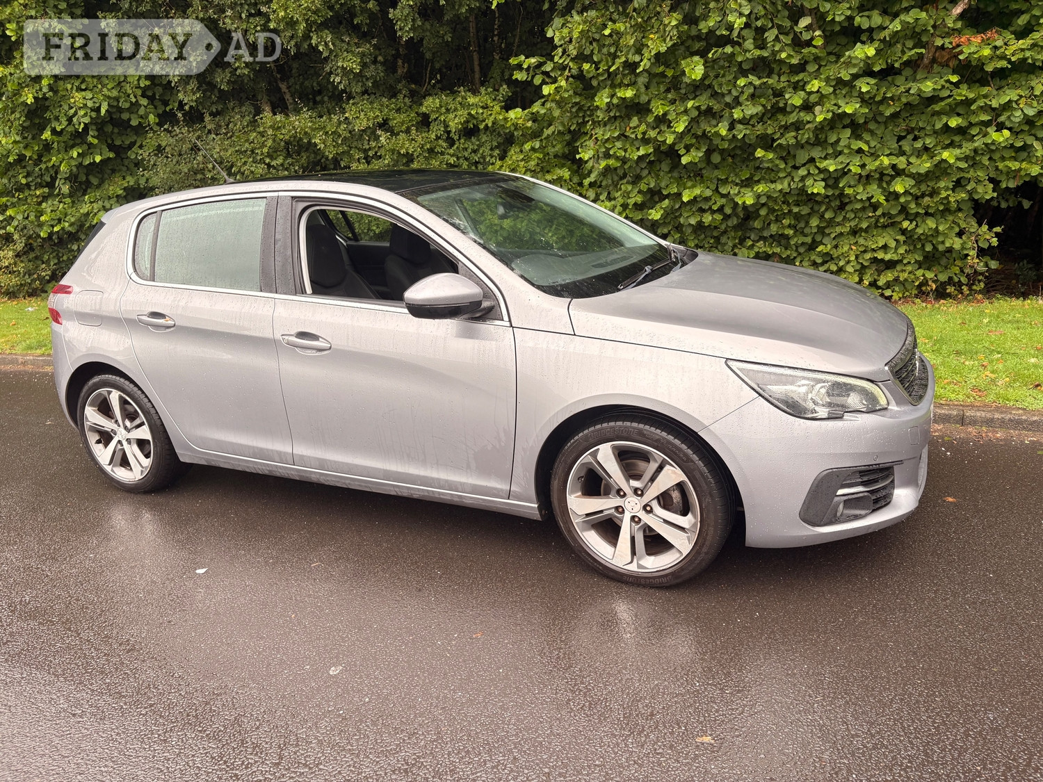 Peugeot 308 2018 in Glasgow