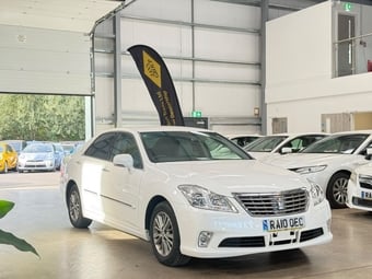 Toyota Crown 2010