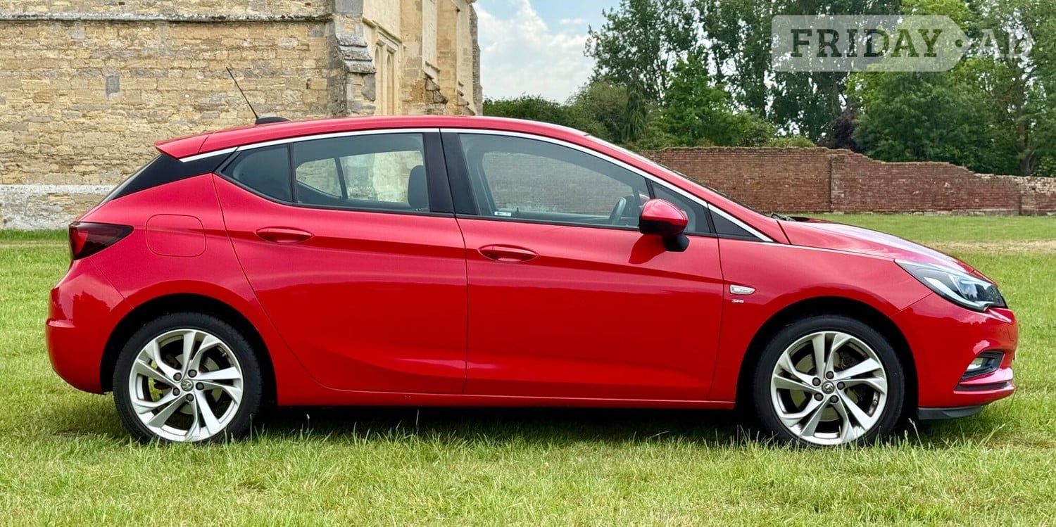[ berth ]Vauxhall Astra