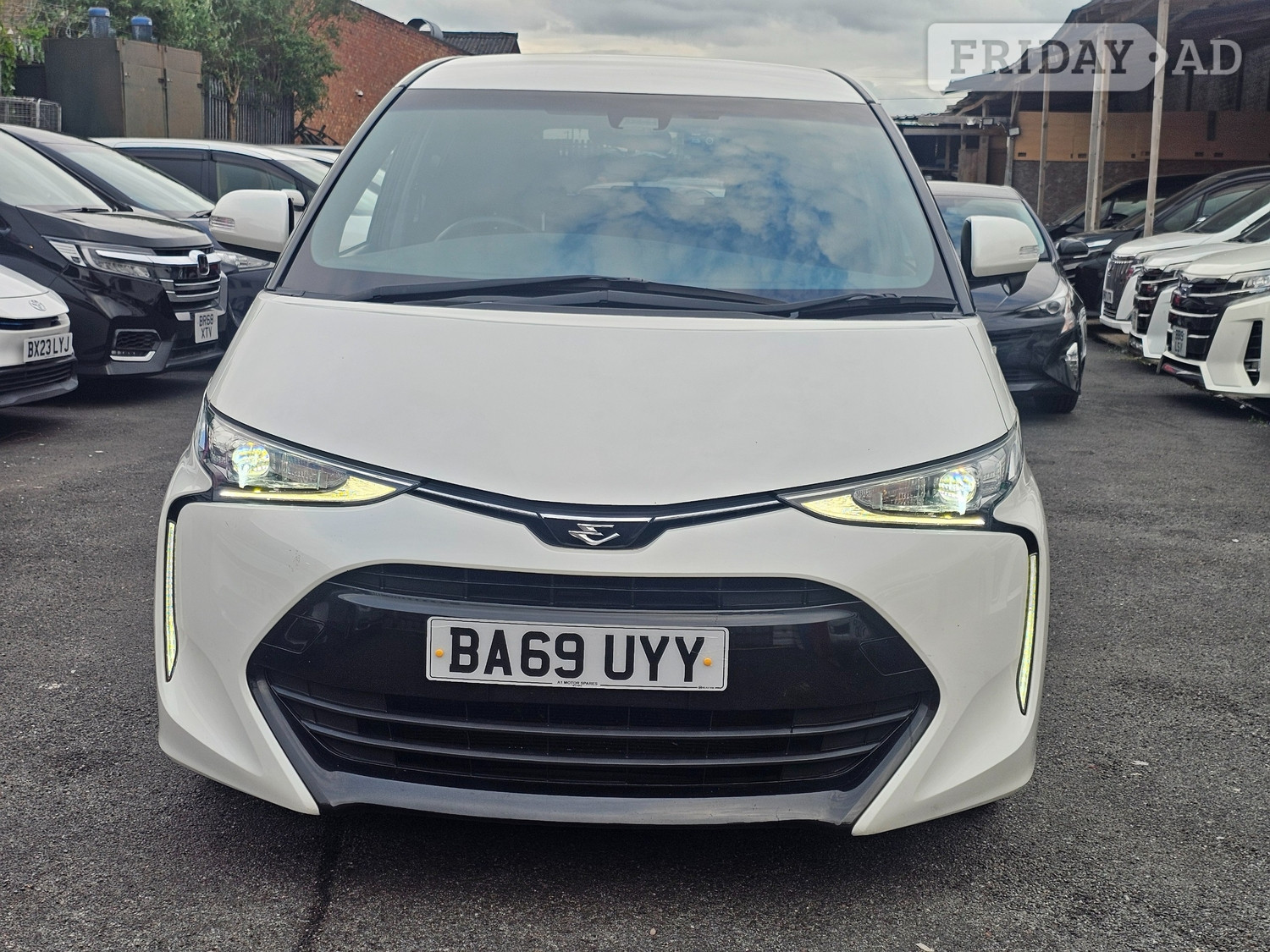Toyota Estima 2019 in Coventry