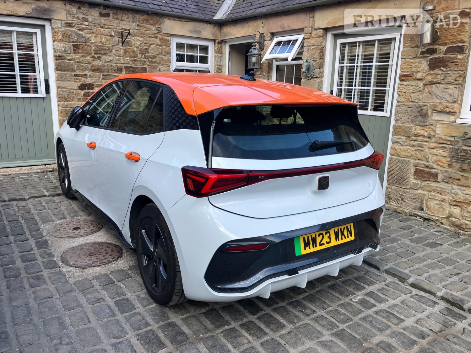 [ berth ]CUPRA Born