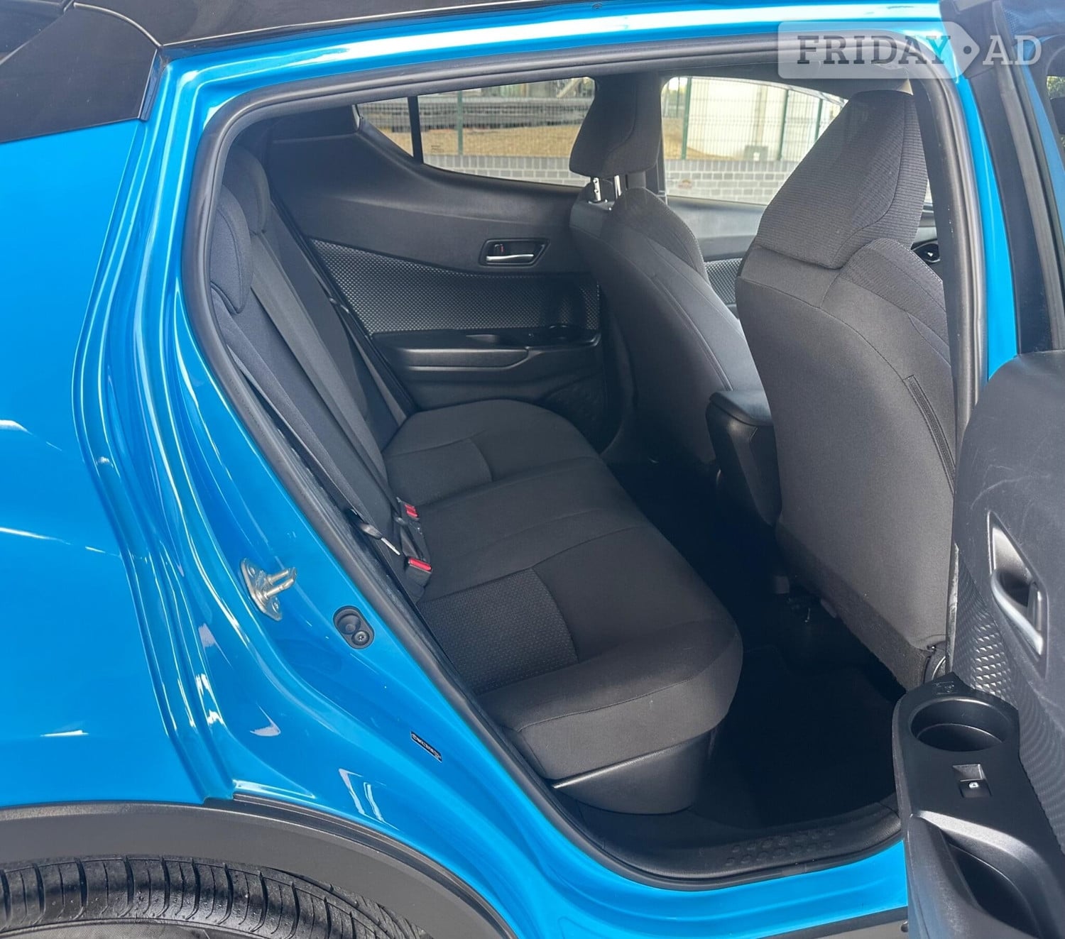 [ berth ]Toyota C-HR