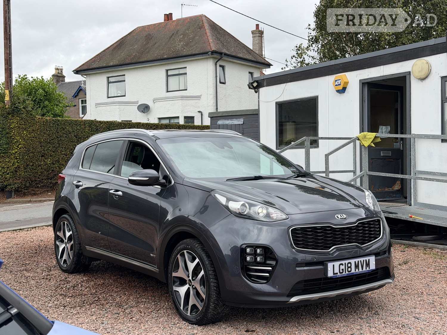 [ berth ]Kia Sportage