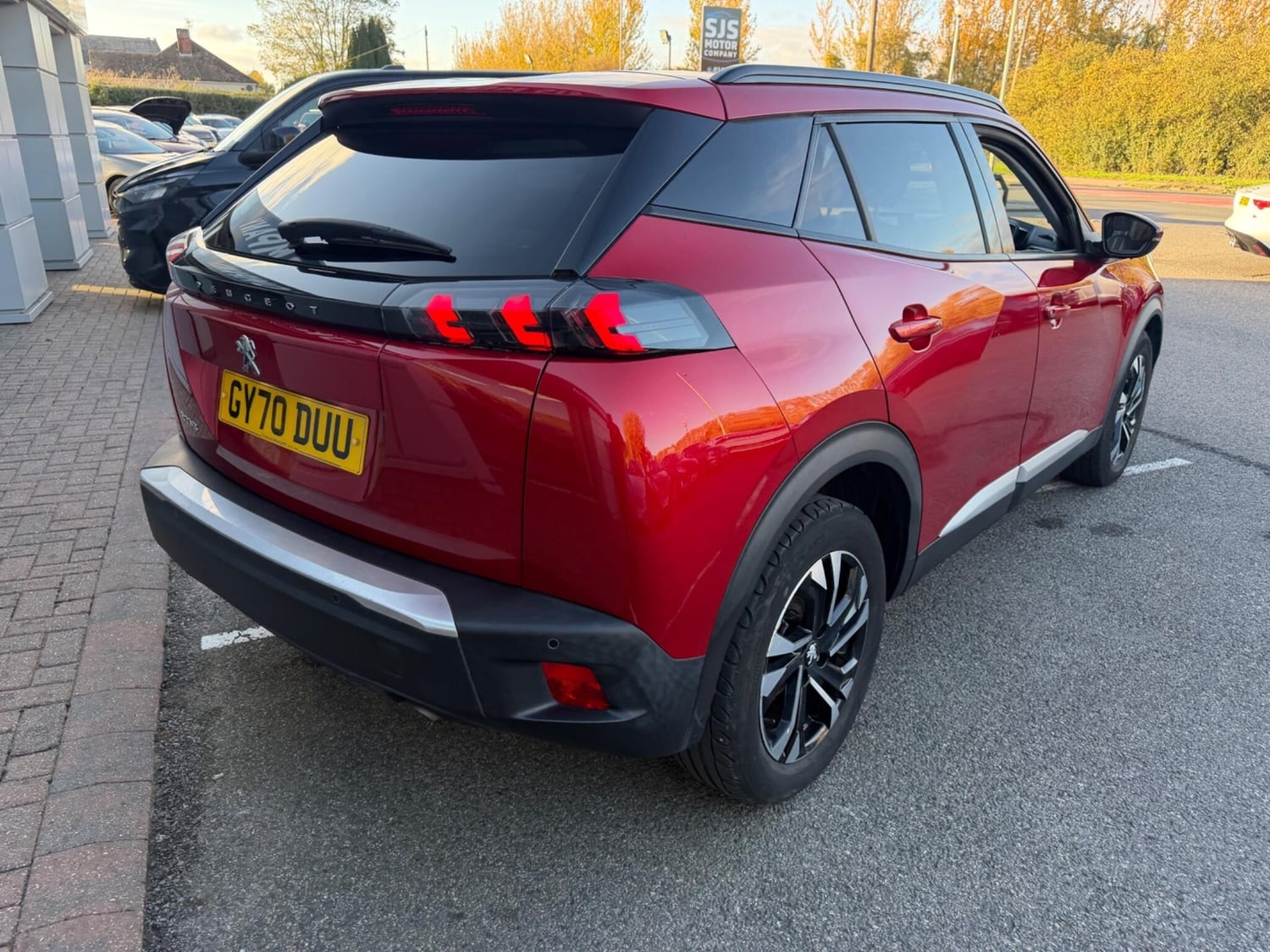 Peugeot 2008 2020 - Cars