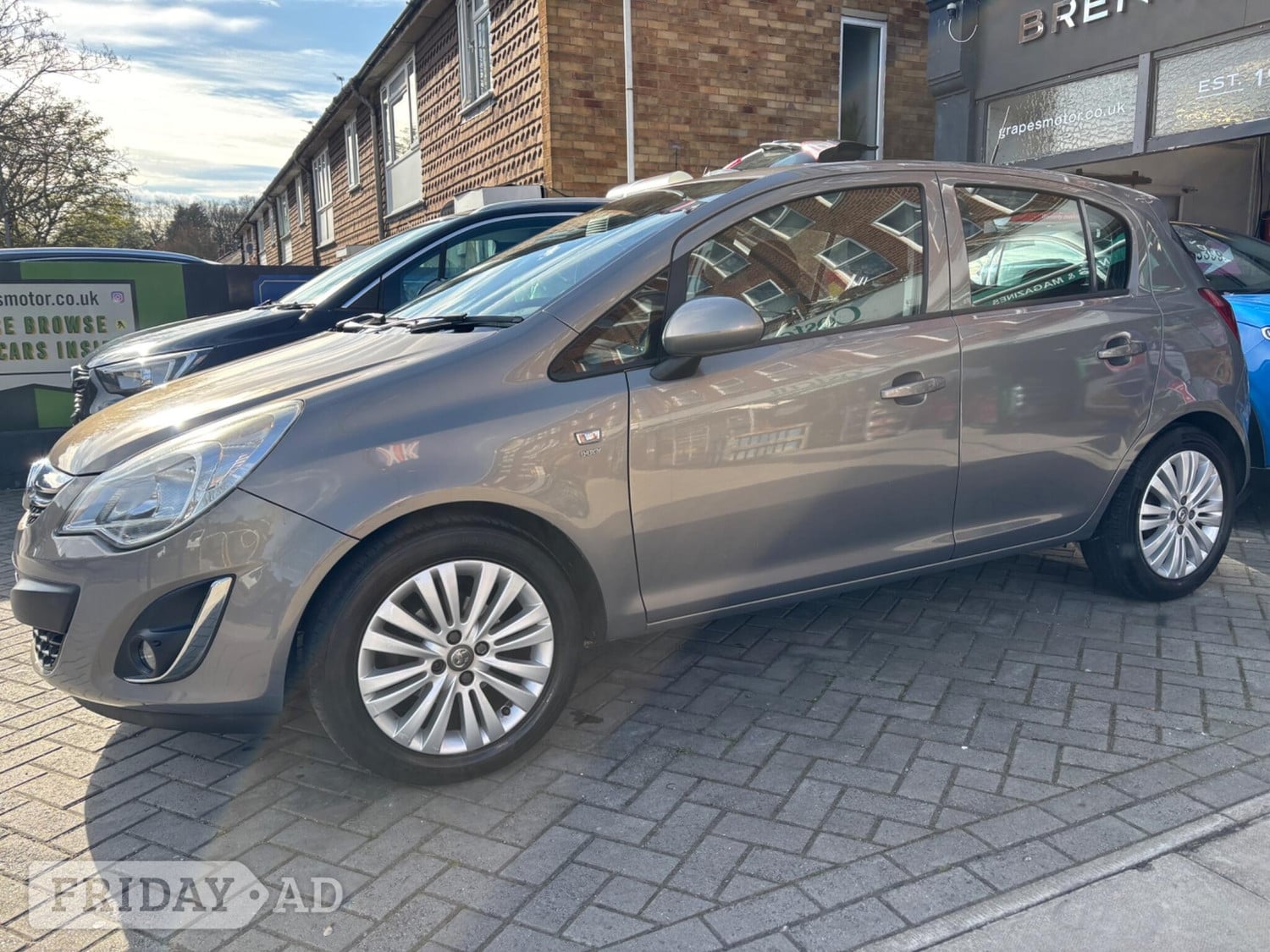Vauxhall Corsa 2013 - Cars in Hayes