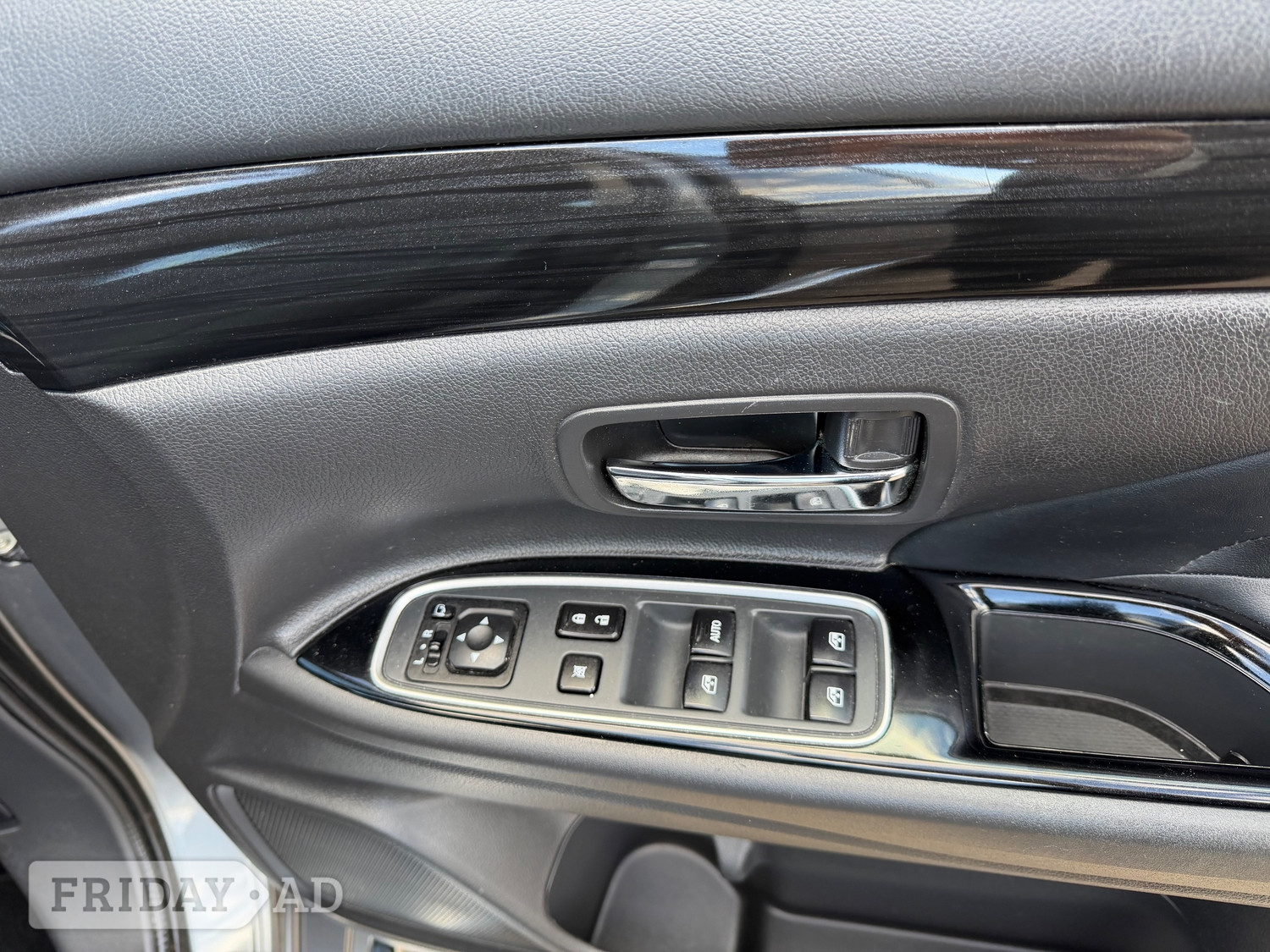 Mitsubishi Outlander 2016 - Cars in Havering