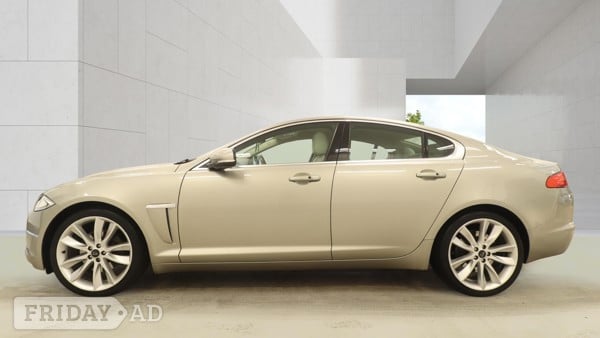 Jaguar XF 2011 - Cars