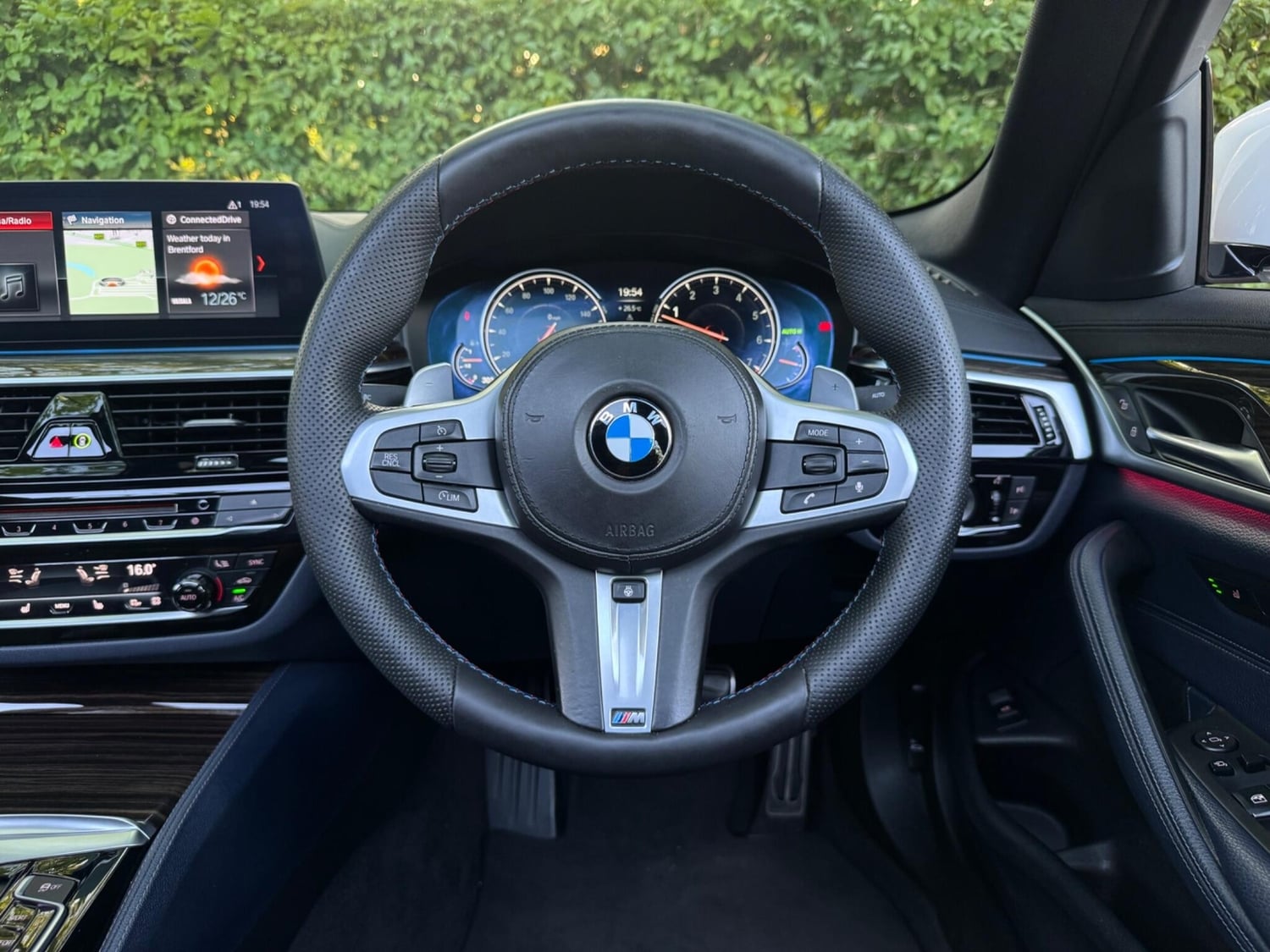 [ berth ]BMW 5 Series