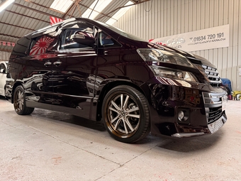 Toyota Vellfire 2011