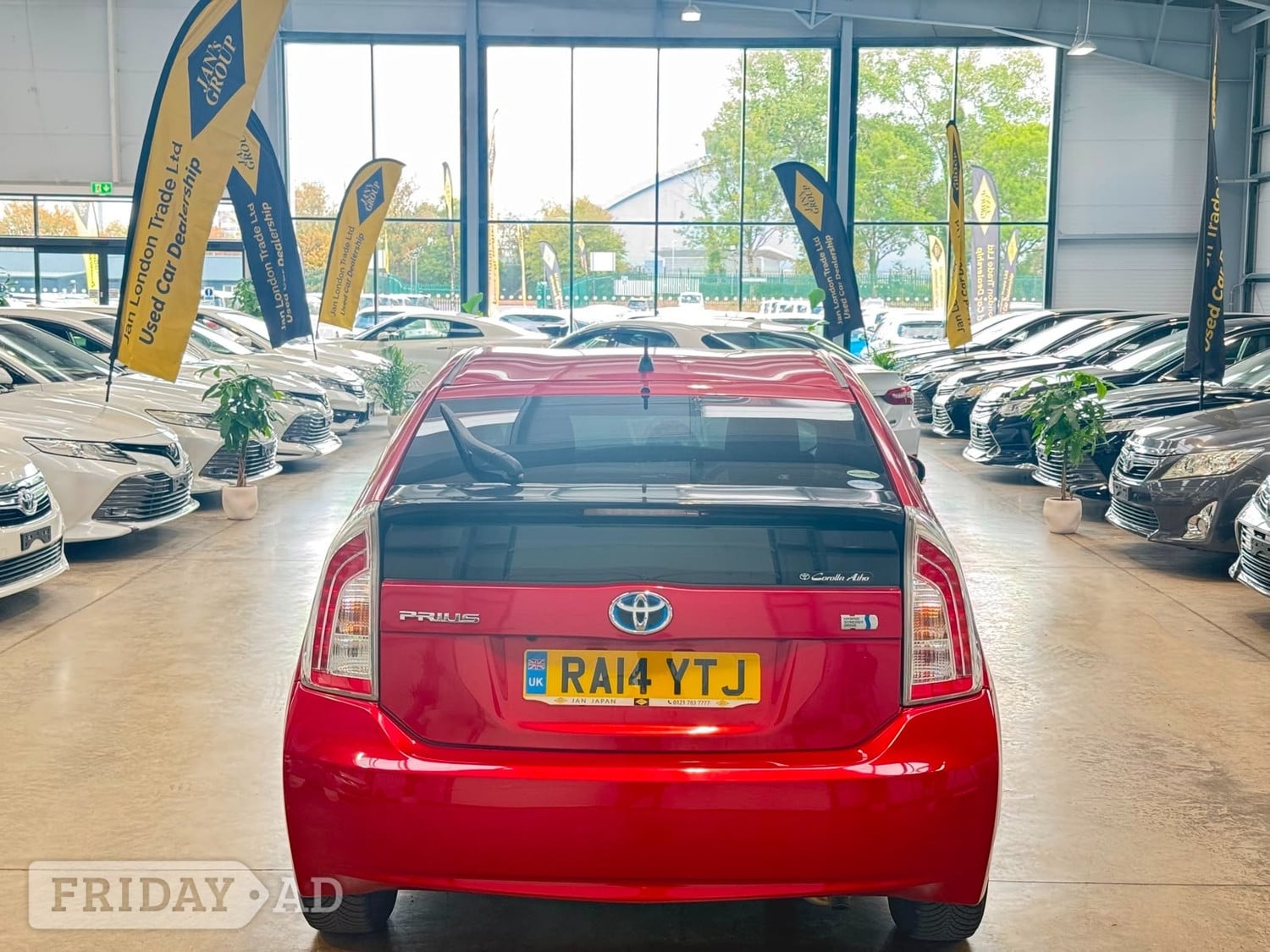 Toyota Prius 2014 - Cars in Reading