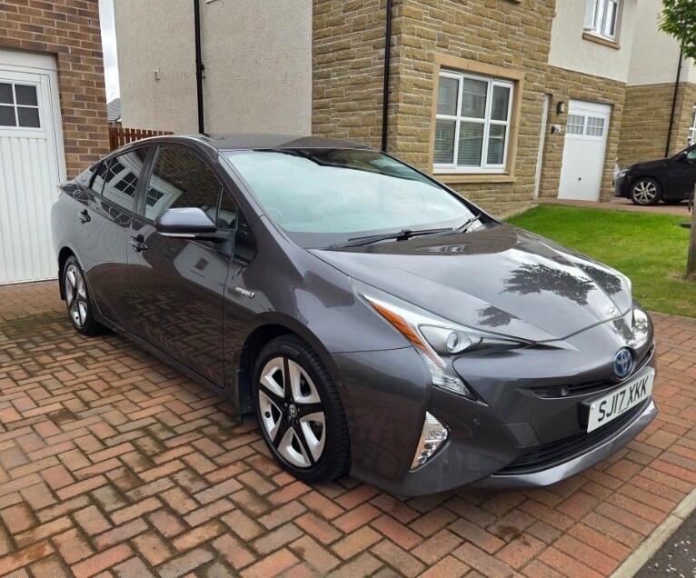 Toyota Prius 2017 in Havering