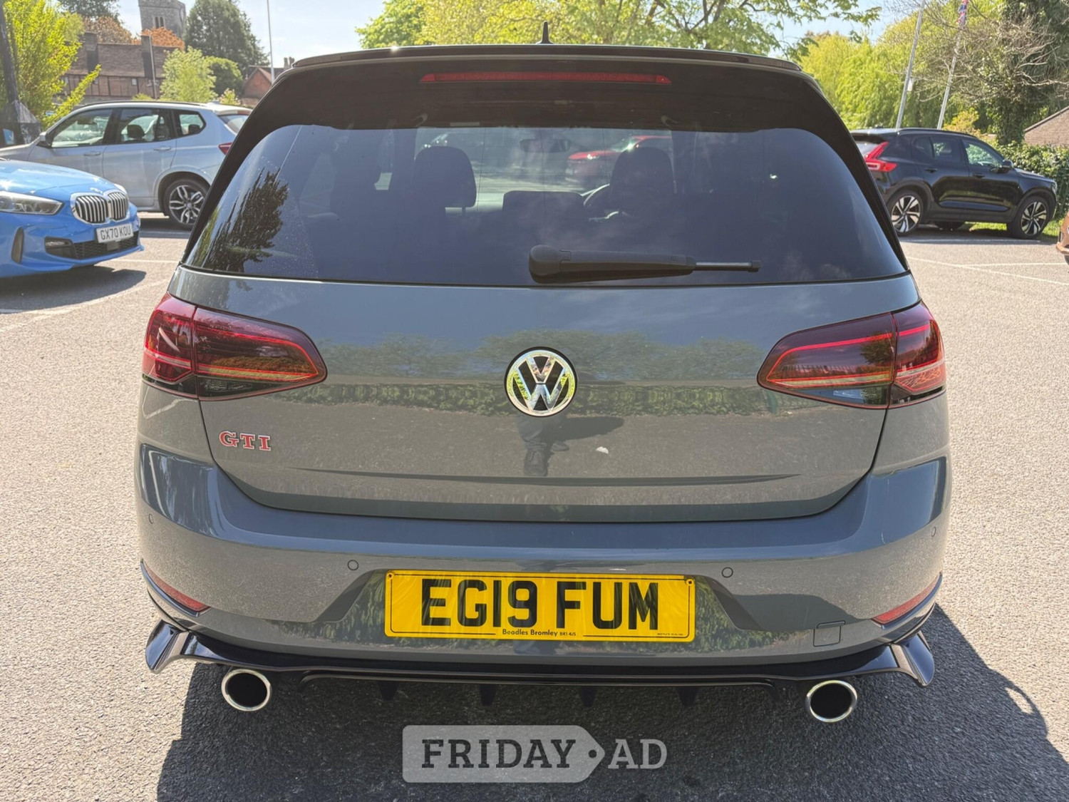 Volkswagen Golf 2019 - Cars