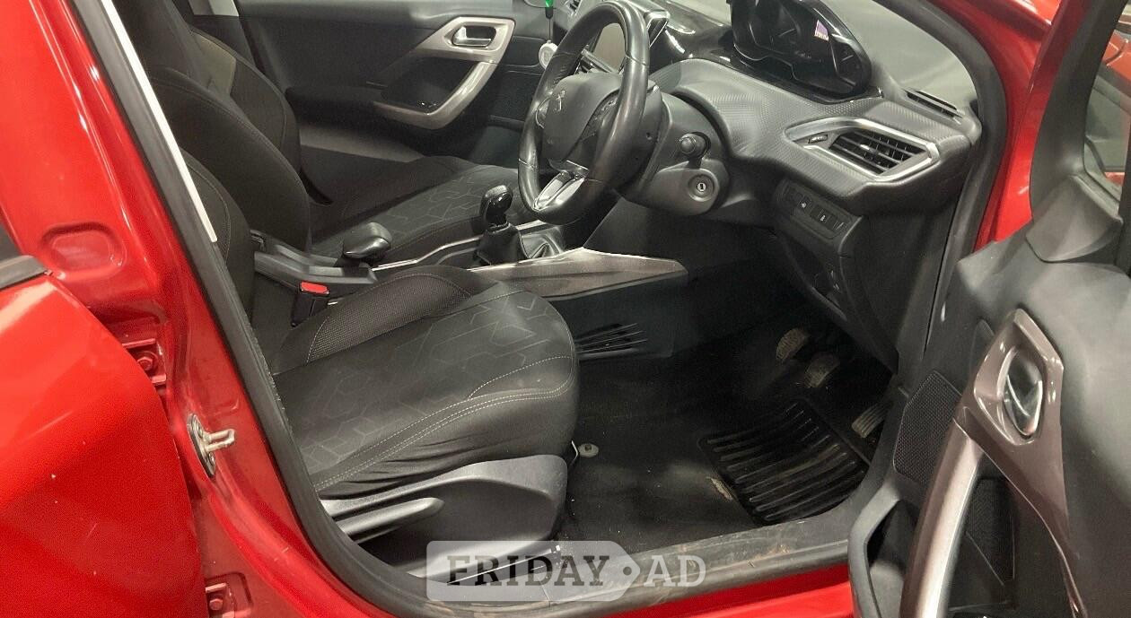 [ berth ]Peugeot 2008