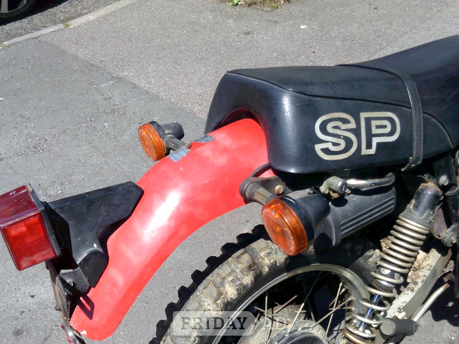 Suzuki SP 400 1981 - Motorbikes, Scooters & Quads