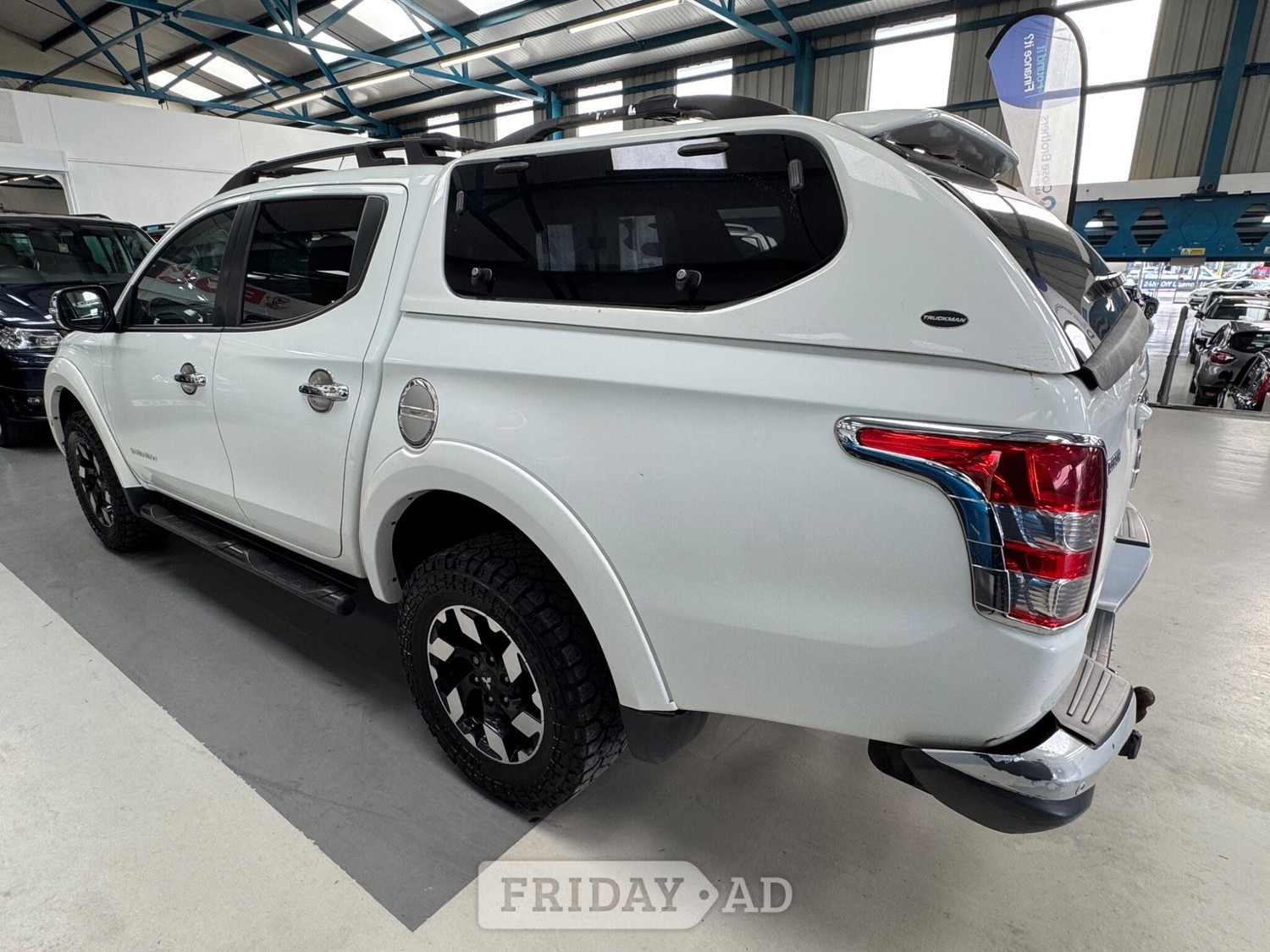 [ berth ]Mitsubishi L200