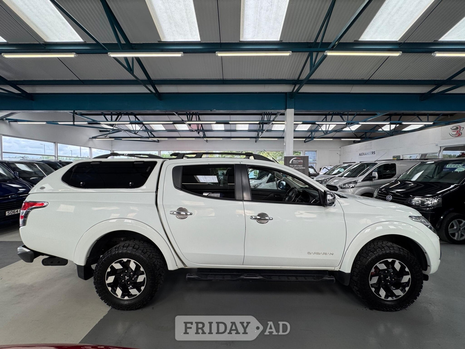 Mitsubishi L200 2015 - Vans & Commercial Vehicles in Bolton