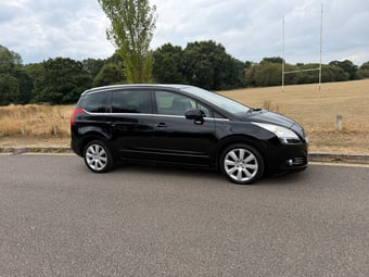 Peugeot 5008 2013