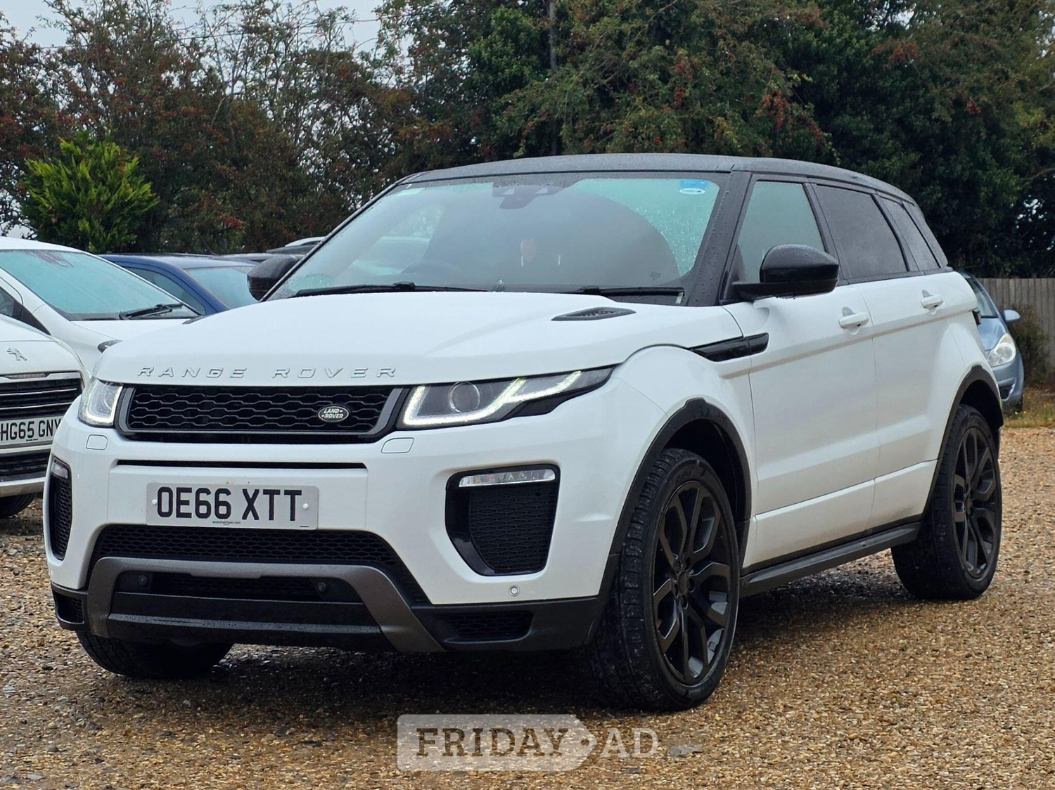 [ berth ]Land Rover Range Rover Evoque