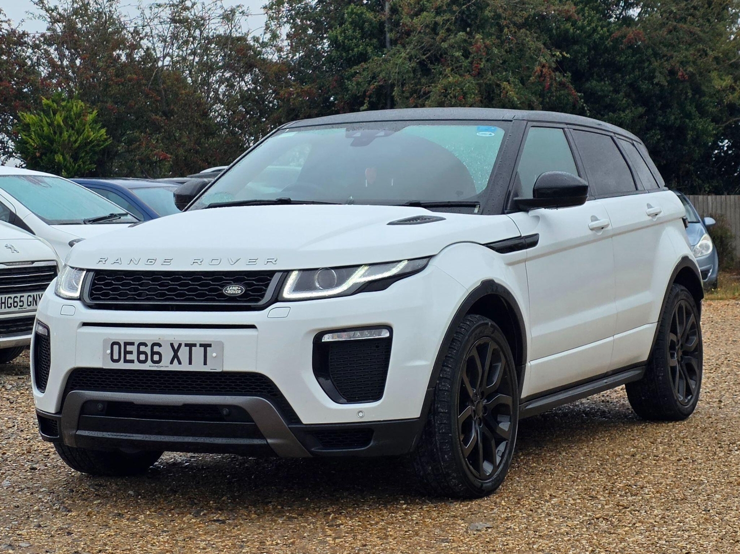 [ berth ]Land Rover Range Rover Evoque