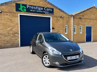 Peugeot 208 2013