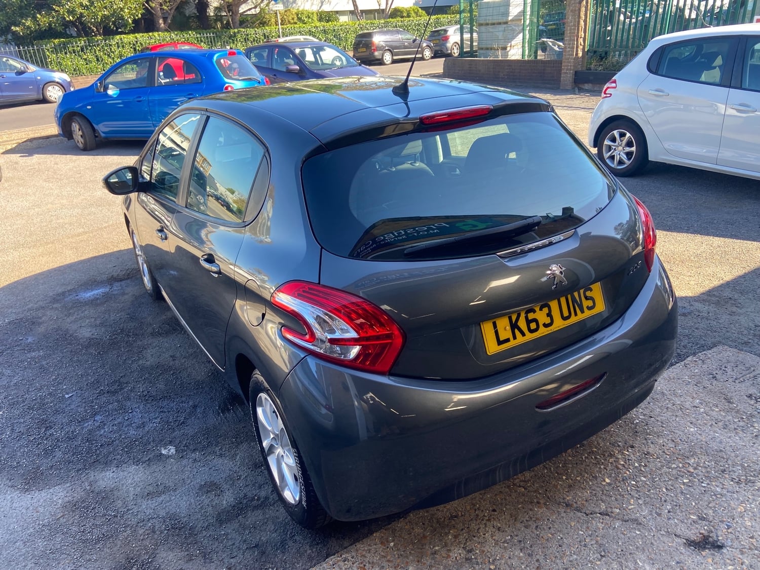 [ berth ]Peugeot 208