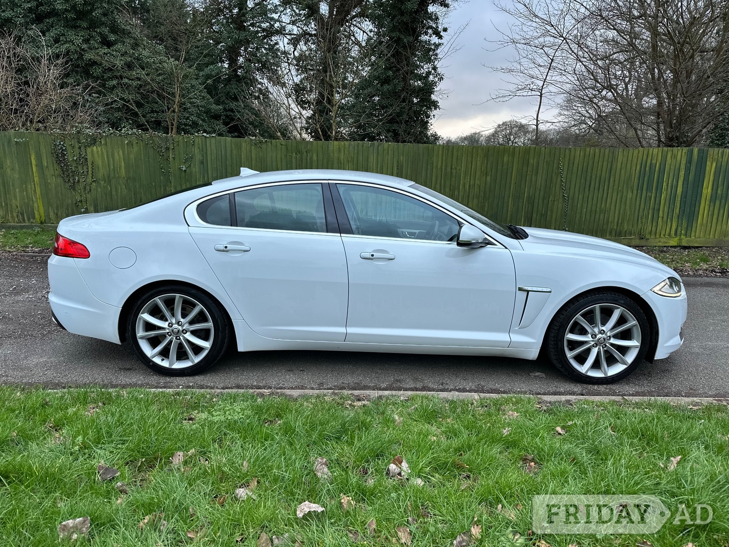 [ berth ]Jaguar XF