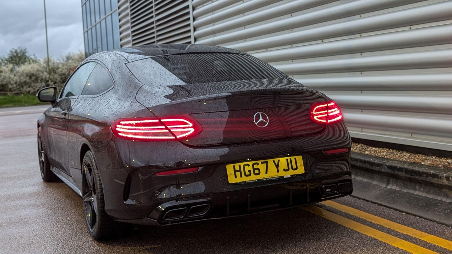 [ berth ]Mercedes-Benz C Class