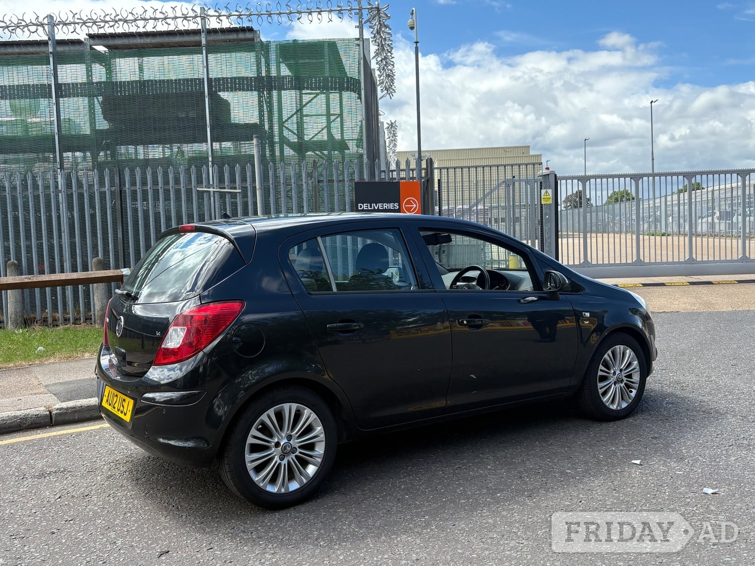 Vauxhall Corsa 2012 - Cars in Ashford