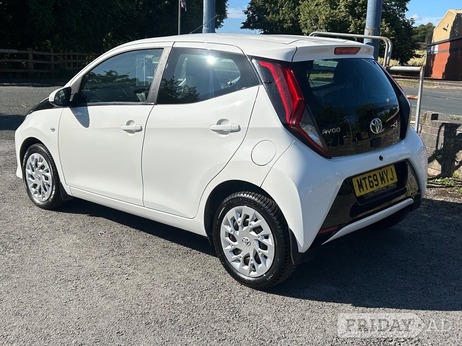 Toyota Aygo 2019 - Cars