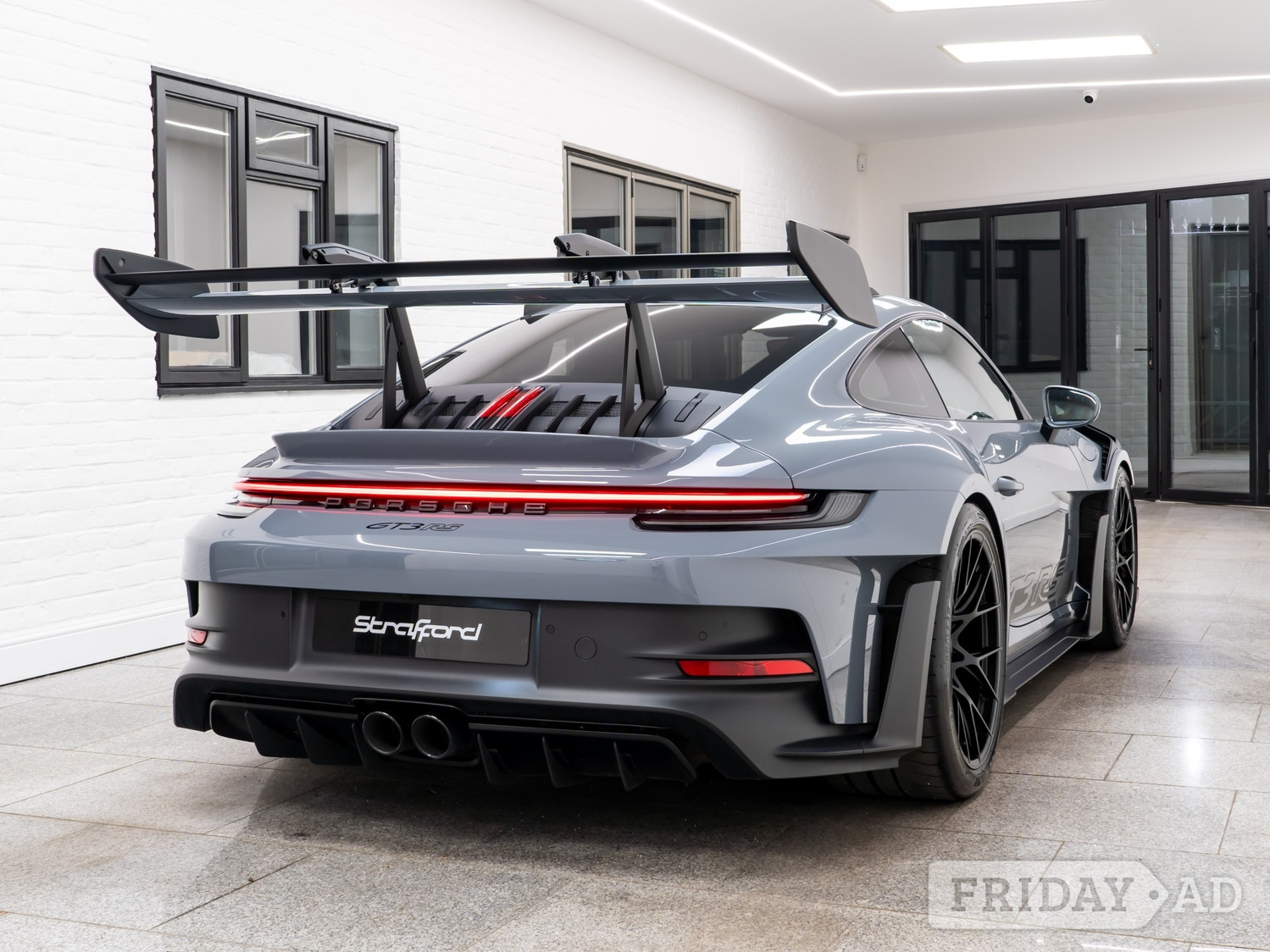[ berth ]Porsche 911