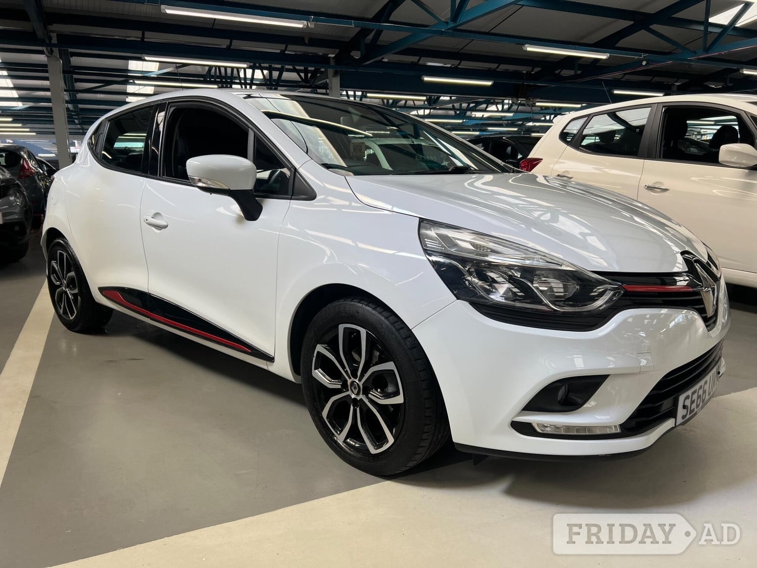 [ berth ]Renault Clio