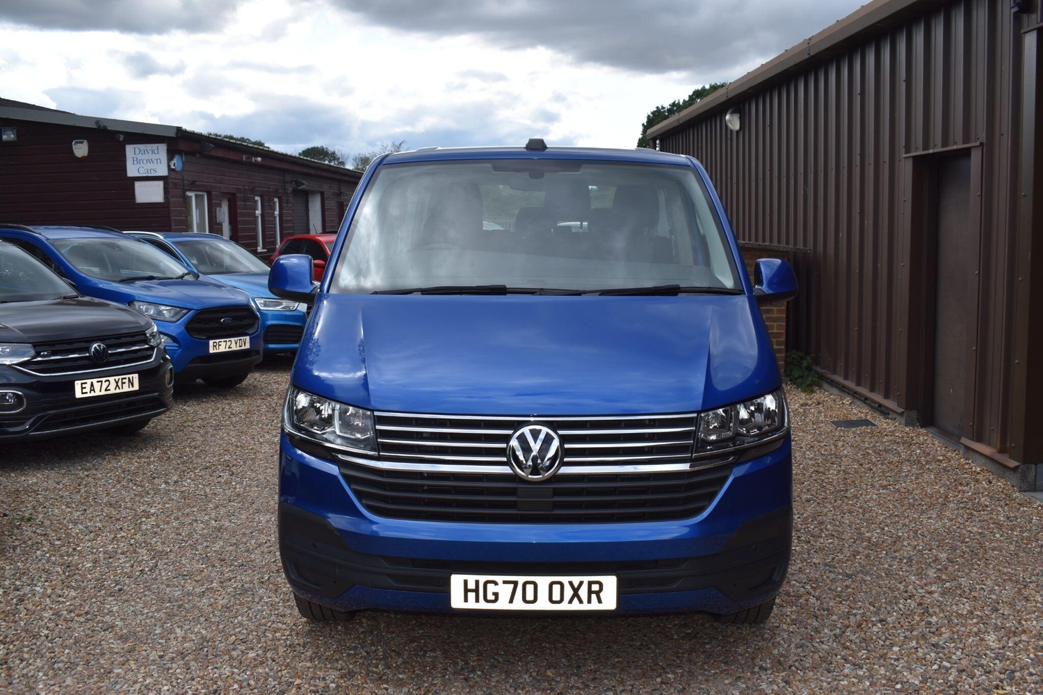 [ berth ]Volkswagen Transporter Shuttle