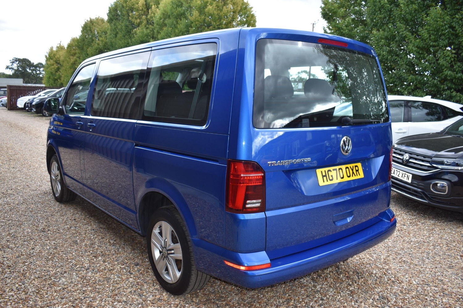 Volkswagen Transporter Shuttle 2021 - Vans & Commercial Vehicles
